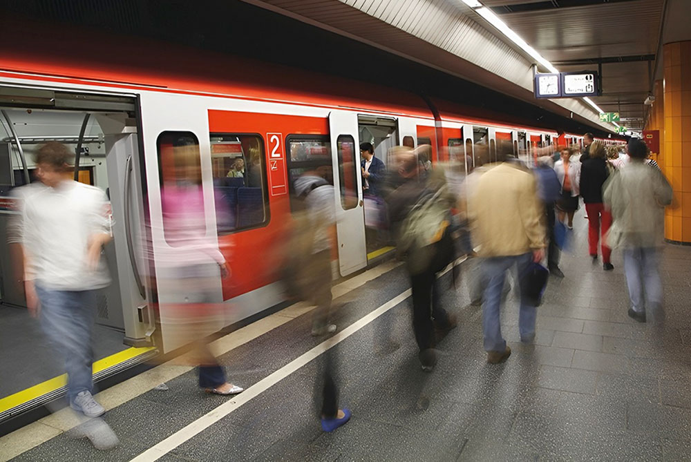 Dieses Bild hat ein leeres Alt-Attribut. Der Dateiname ist Energieeffiziente_Fahrplanoptimierung-c-MEV-Verlag-1000x670-1.jpg